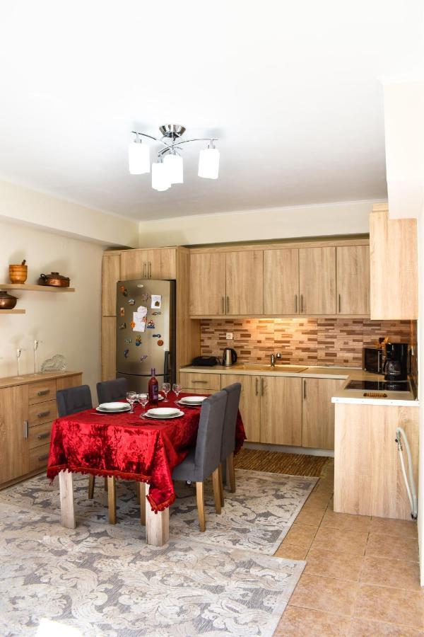 Marilou'S Cottage Agios Matthaios  Екстер'єр фото