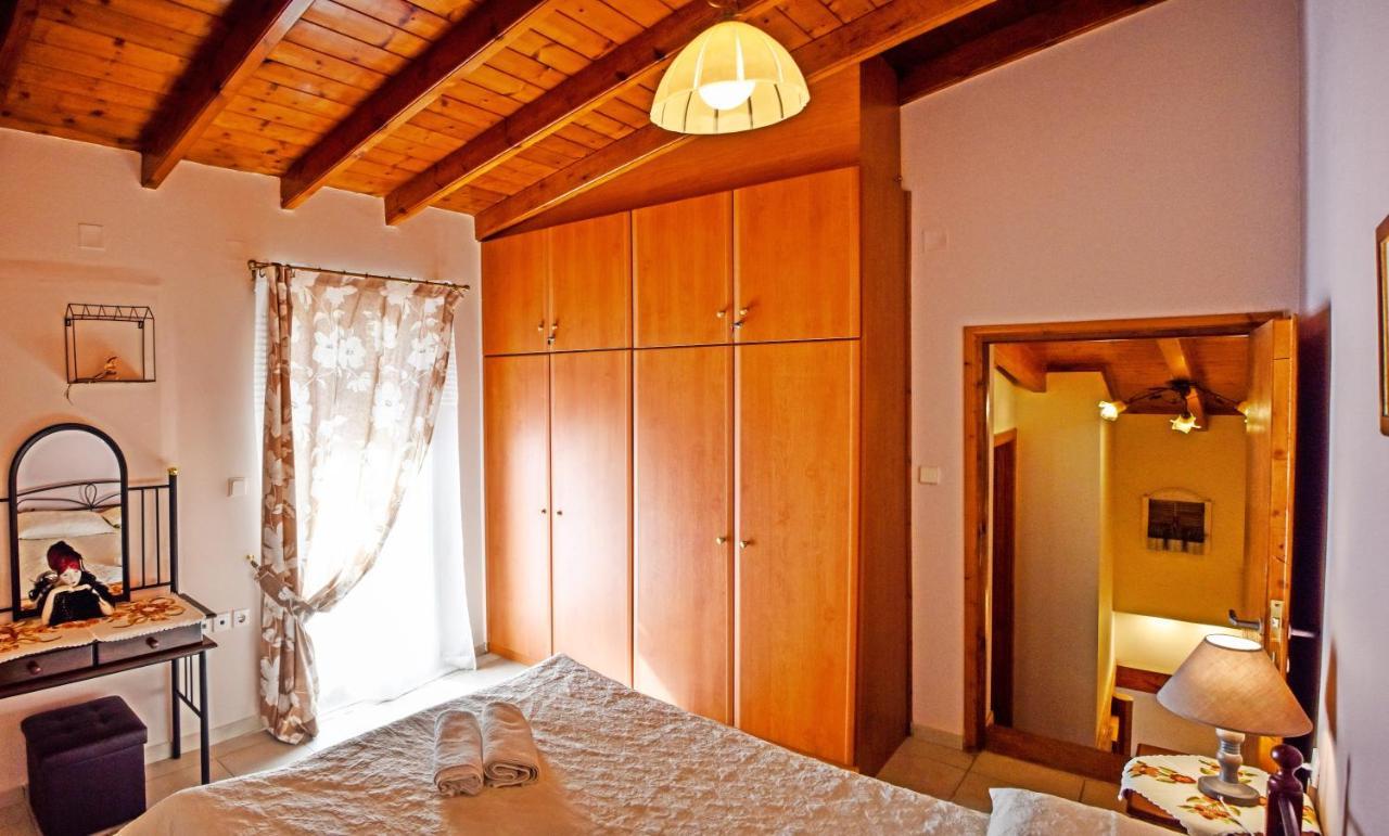 Marilou'S Cottage Agios Matthaios  Екстер'єр фото