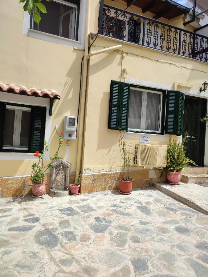 Marilou'S Cottage Agios Matthaios  Екстер'єр фото